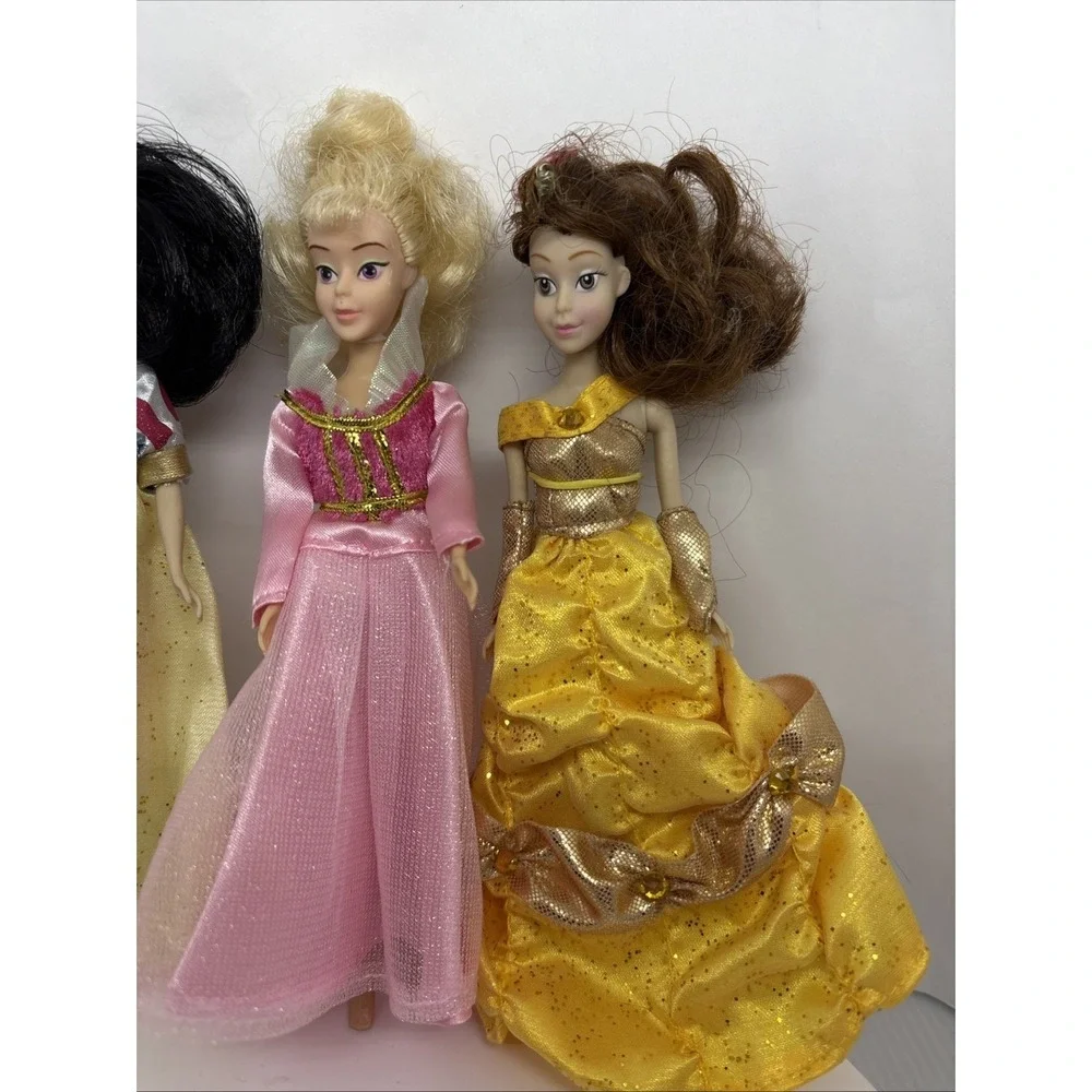 4 Disneyland California Disney Princesses Snow White Cinderella Belle‎ Aurora 6
